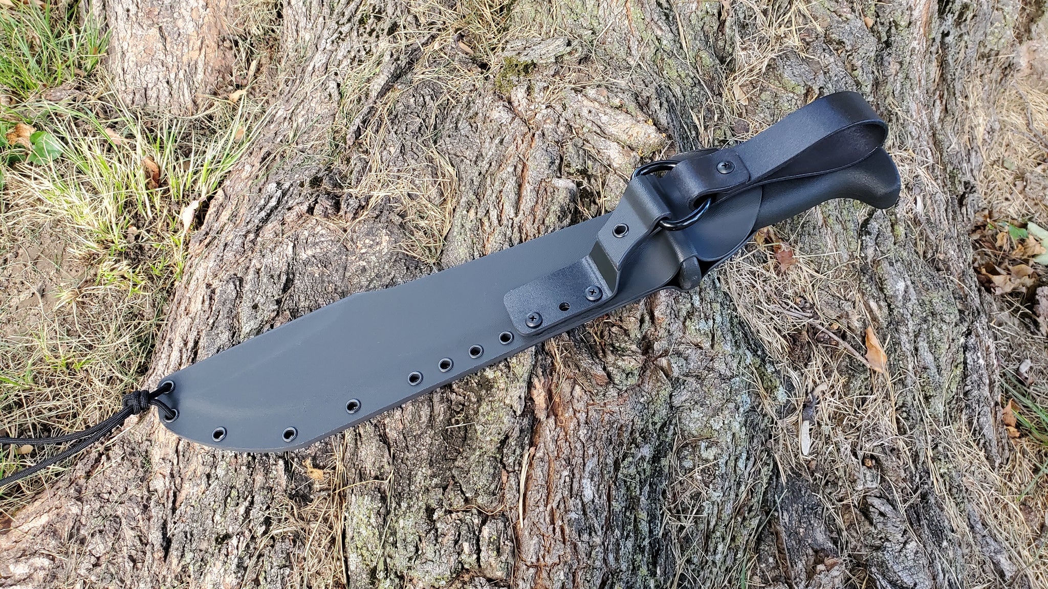 COLD STEEL "BLACK BEAR BOWIE" Kydex Taco Sheath with Leather Dangler