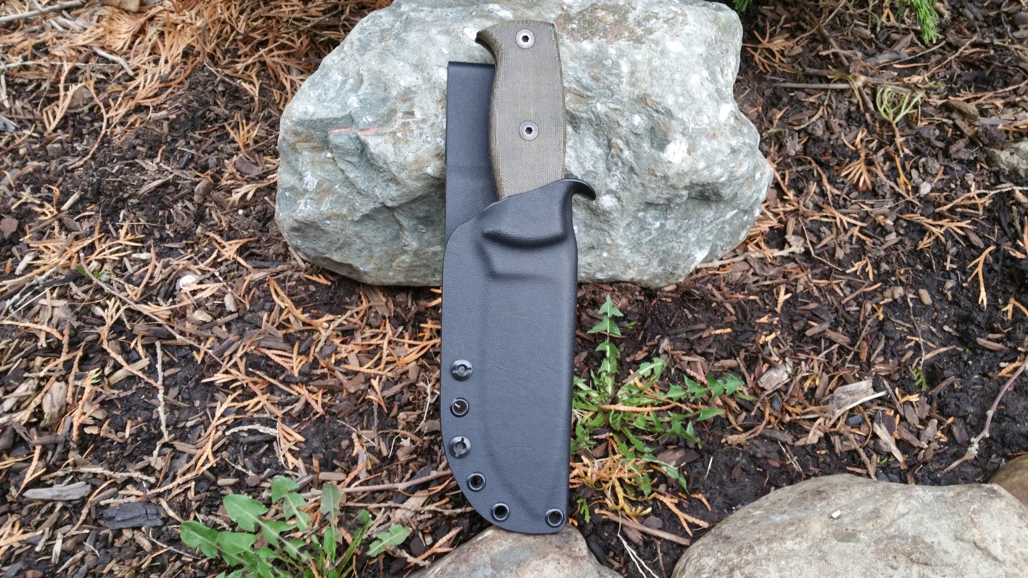 Ontario Afghan Taco Style Kydex Sheath w/ Offset Drop Belt Attachment.