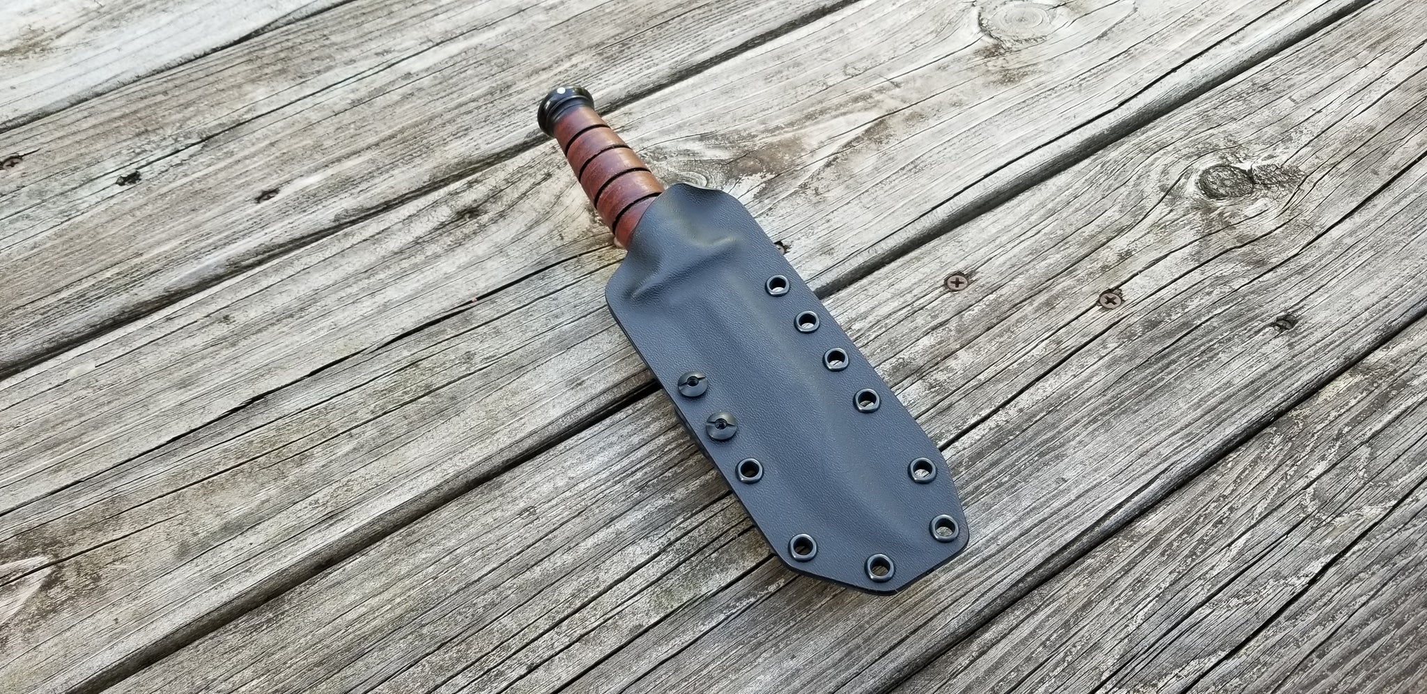 KA-BAR USMC "SHORT" knife Pancake style w/ Canted offset beltloop