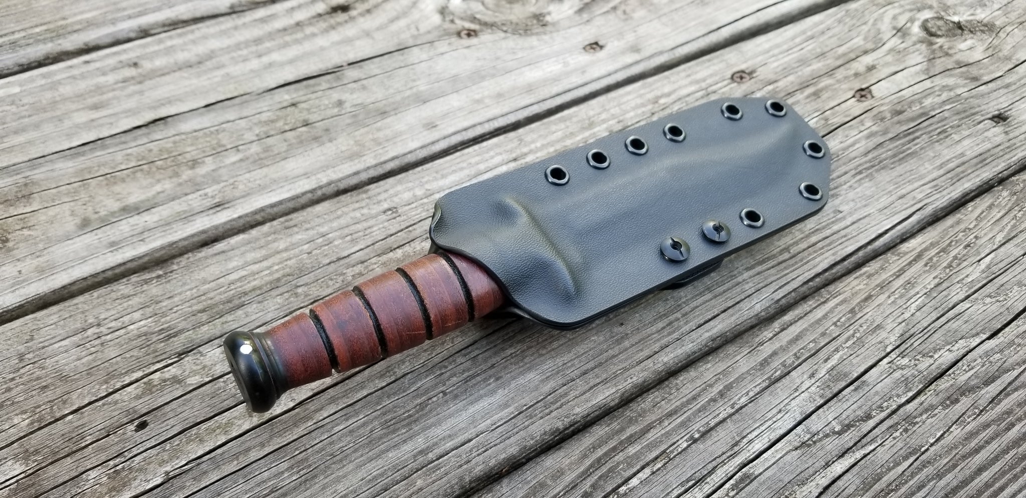 KA-BAR USMC "SHORT" knife Pancake style w/ Canted offset beltloop