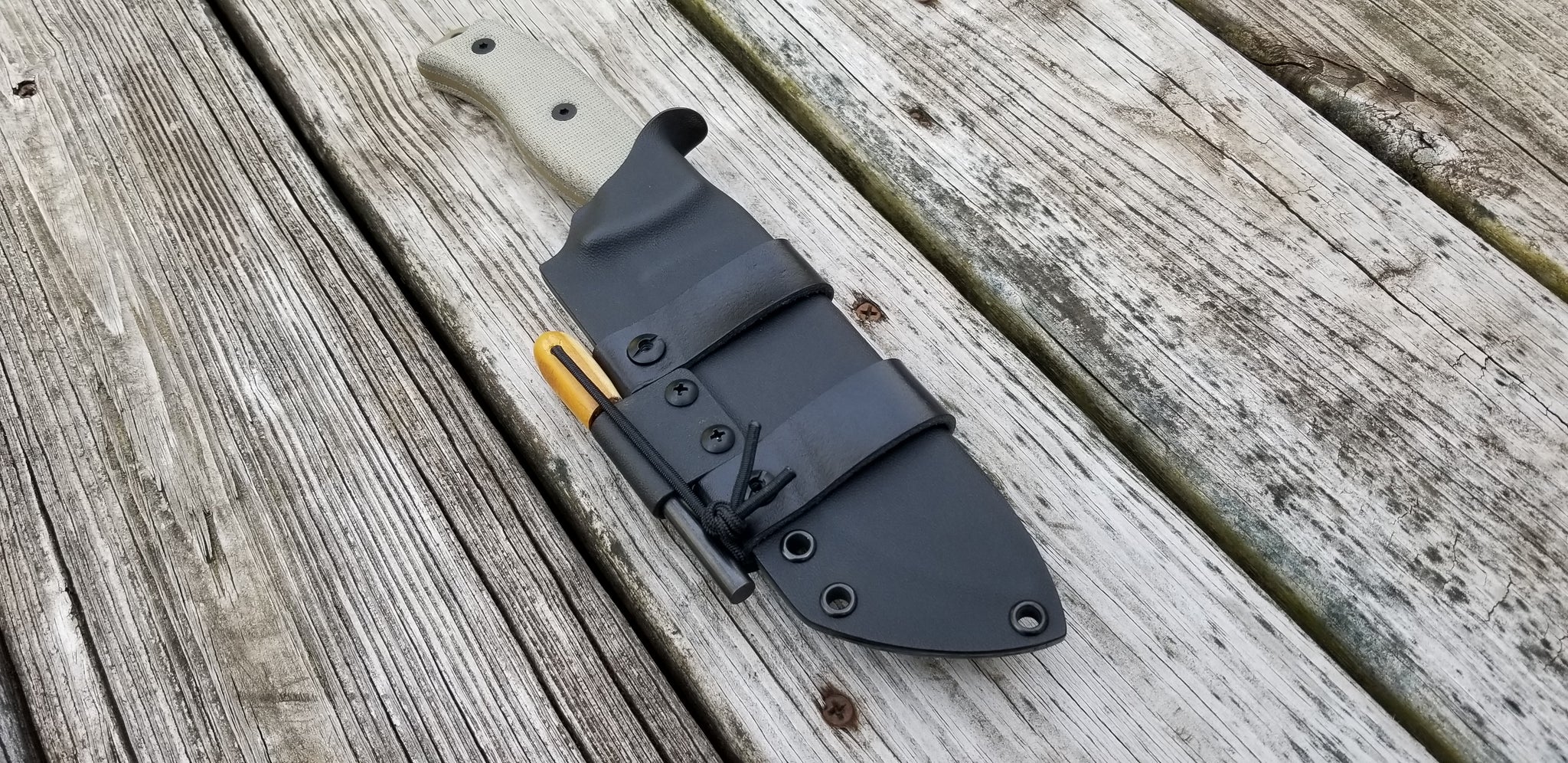 ESEE-6 Custom Taco style Kydex Sheath in Scout carry w/ double snap leather belt attach and fire steel holder