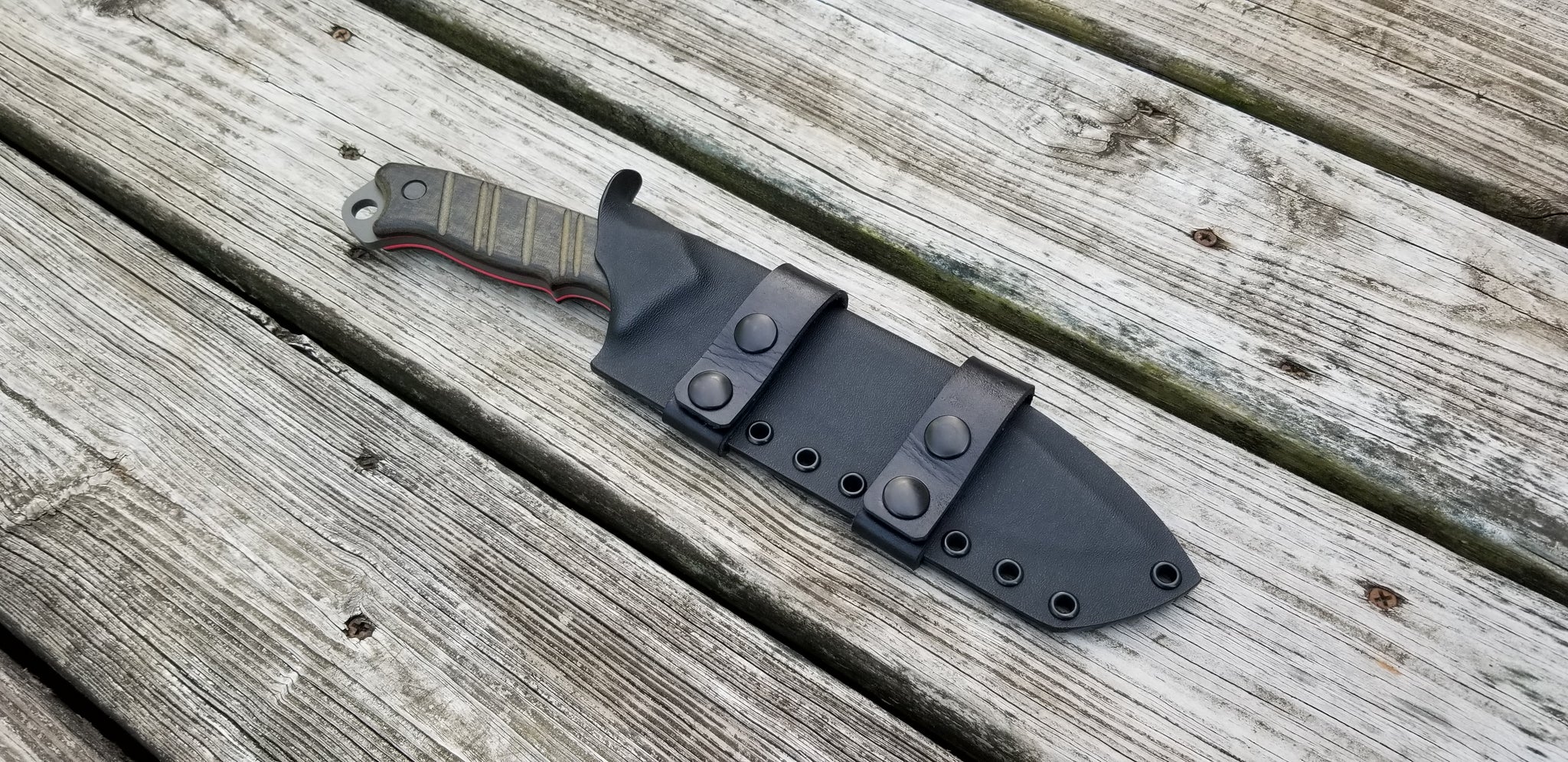 BUCK THUG Custom Taco style Kydex Sheath in Scout Carry w/ double snap leather scout straps