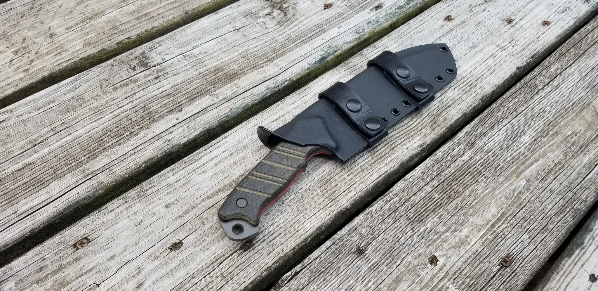 BUCK THUG Custom Taco style Kydex Sheath in Scout Carry w/ double snap leather scout straps