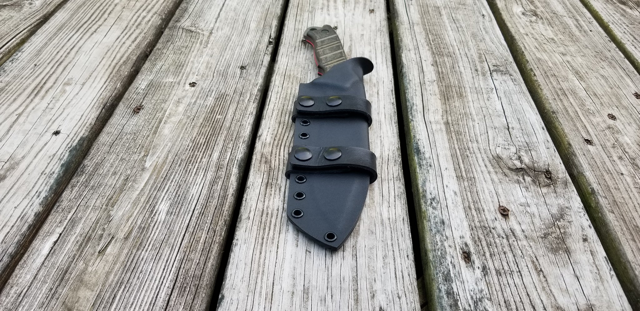 BUCK THUG Custom Taco style Kydex Sheath in Scout Carry w/ double snap leather scout straps