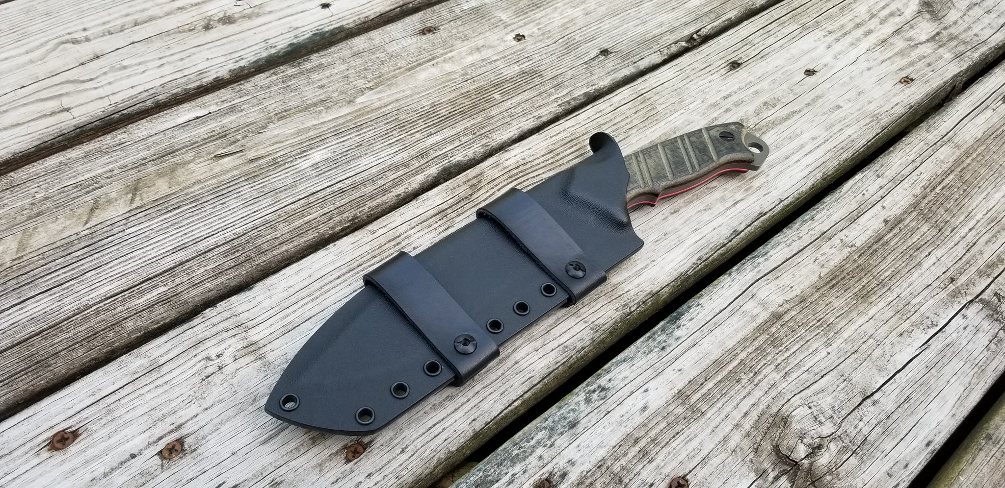 BUCK THUG Custom Taco style Kydex Sheath in Scout Carry w/ double snap leather scout straps