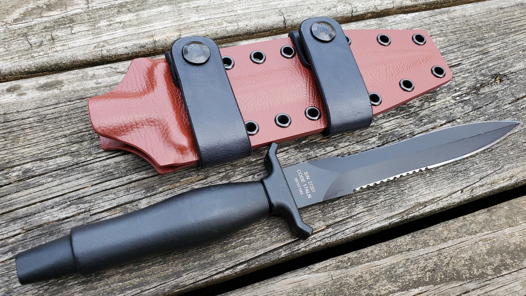 Gerber " MARK II " Kydex sheath, Scout Carry Leather Straps