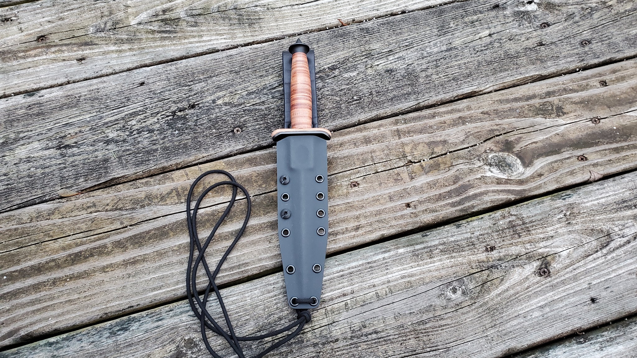 BOKER PLUS " V-42 " Custom Pancake style Kydex Sheath, Leather Offset Drop Belt Attachment