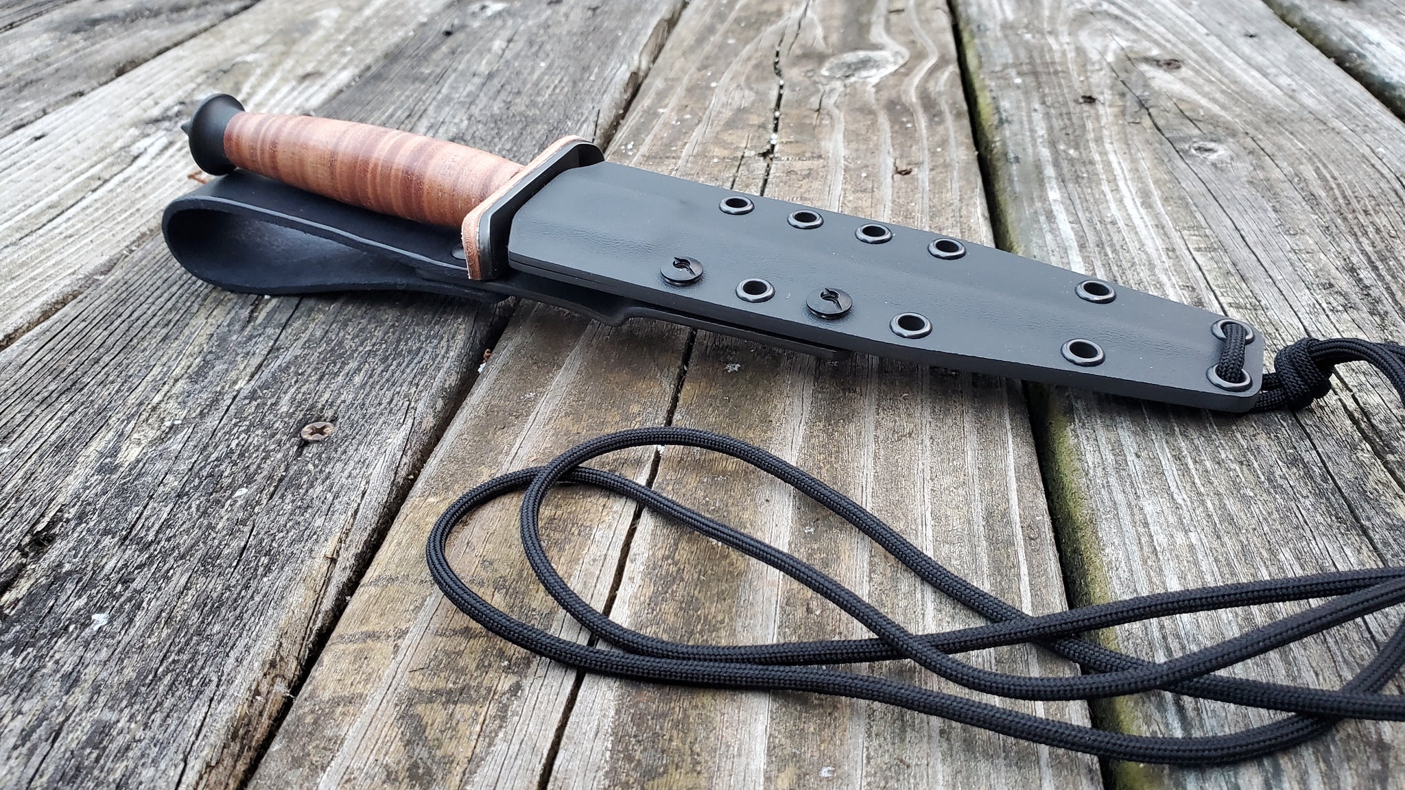 BOKER PLUS " V-42 " Custom Pancake style Kydex Sheath, Leather Offset Drop Belt Attachment