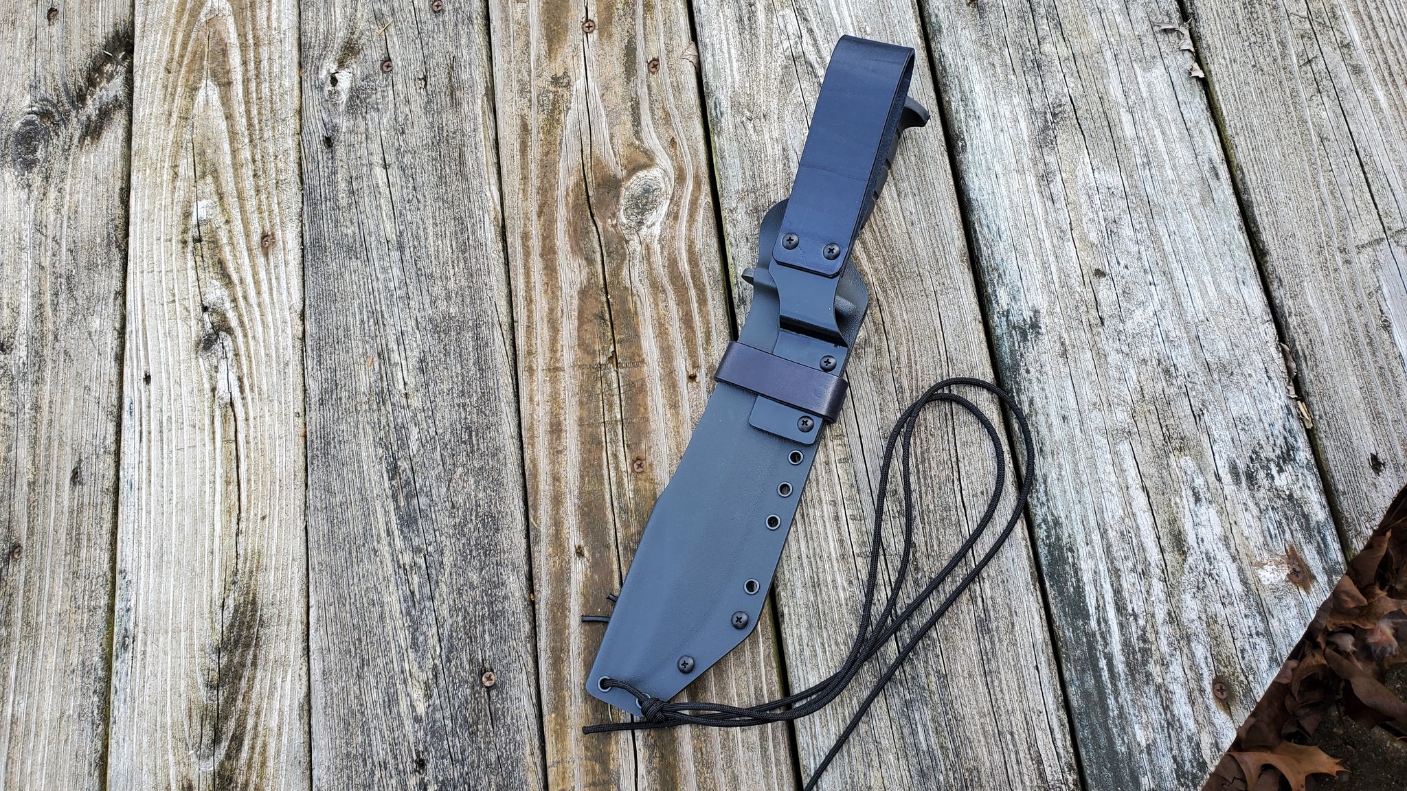 ONTARIO SP-10 Taco Style custom kydex sheath with offset Leather Belt Attachment